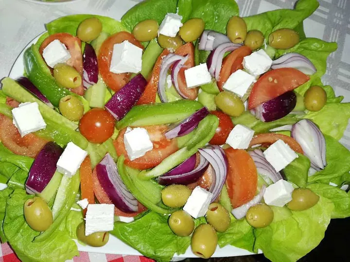 Pileća salata Promenada