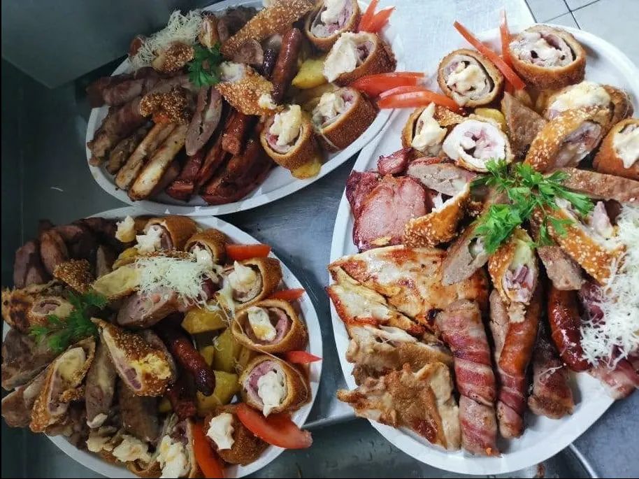 Sto pun specijaliteta za društvo
